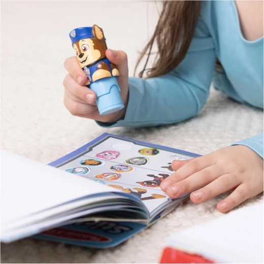 Livre d’activités de 24 pages plein de défis