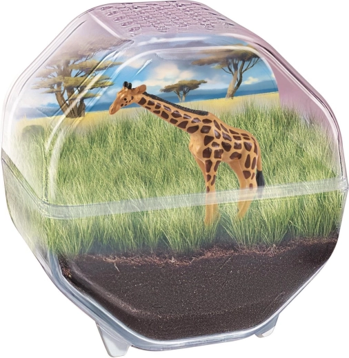 Girafe réaliste et décor savane