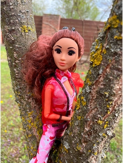 Corps entièrement articulé pour des poses créatives