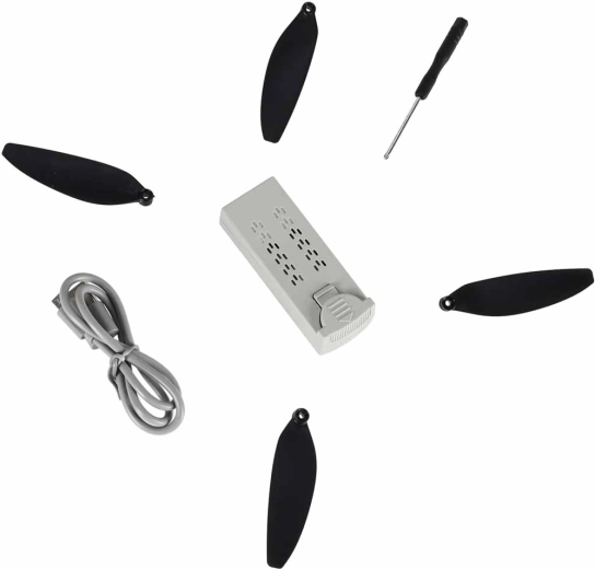 Nombreux accessoires inclus
