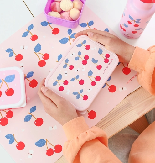 Joli design cerises pour un ensemble assorti