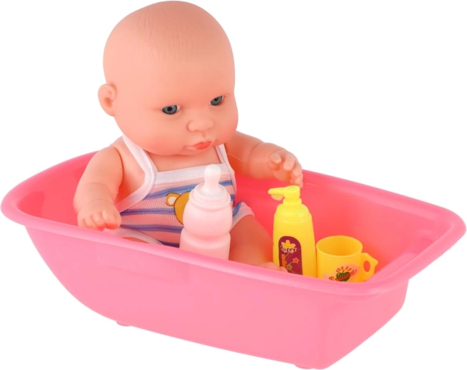 Un bain comme pour un vrai bébé