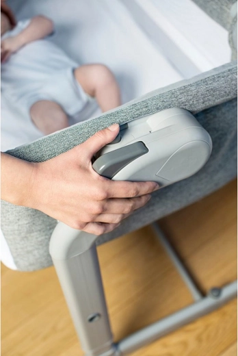 Commande à une main pour un accès rapide à bébé