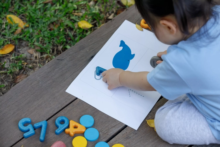Apprentissage ludique à la maison et en maternelle