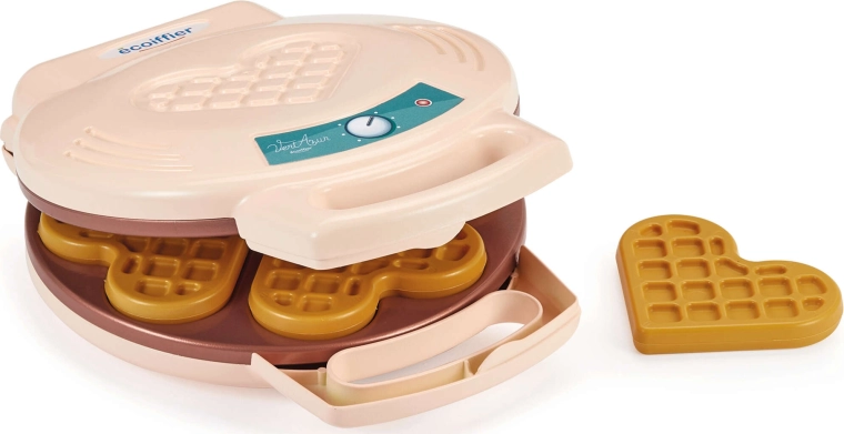 Petit-déjeuner en un rien de temps : toasts et gaufres en cœur