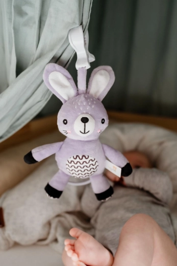 Peluche douce et stimulation sensorielle