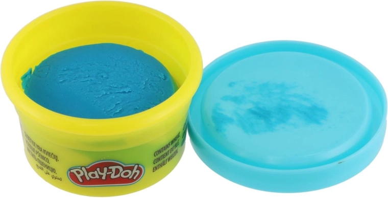 Deux pots de pâte à modeler