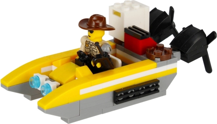 Bateau à moteur rapide pour missions d’action