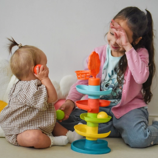 Billes hochetantes pour un jeu sensoriel