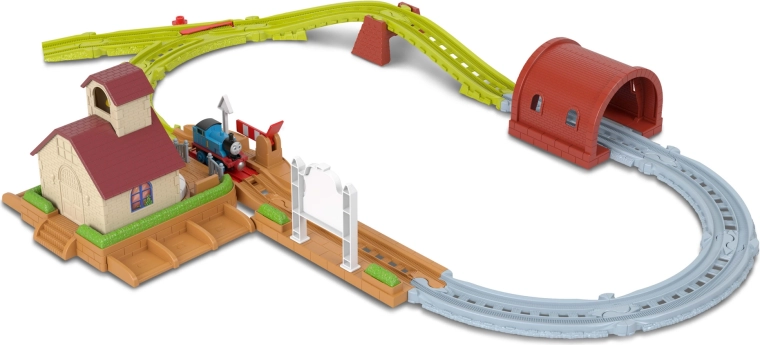 Circuit de plus de 200 cm avec tunnel et section surélevée
