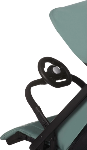 Fixation facile sur l’arceau de la poussette