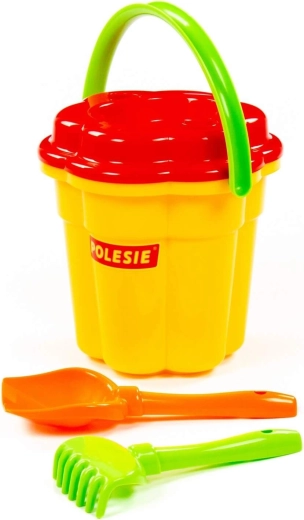 Set de plage avec grand seau