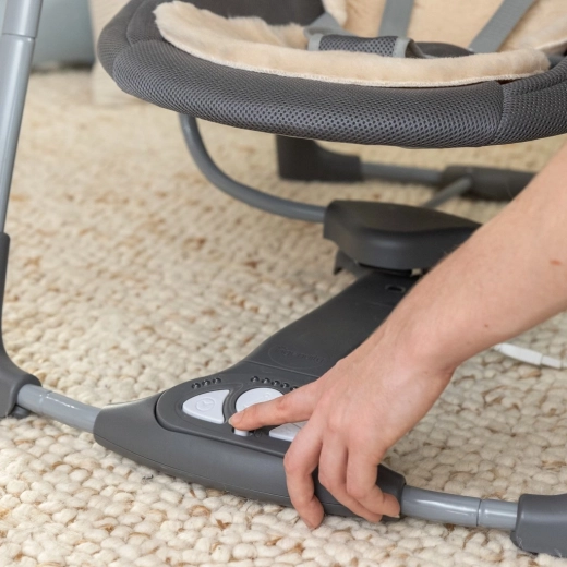 Fonctionnement silencieux et 5 vitesses de balancement