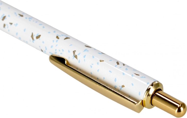 Mécanisme rétractable et clip métallique