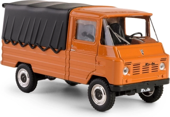 Véhicule utilitaire classique FSC Żuk