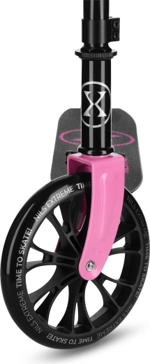 Grandes roues de 200 mm pour une conduite fluide et stable