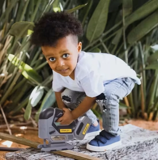 Un look réaliste et un bricolage « comme les grands »