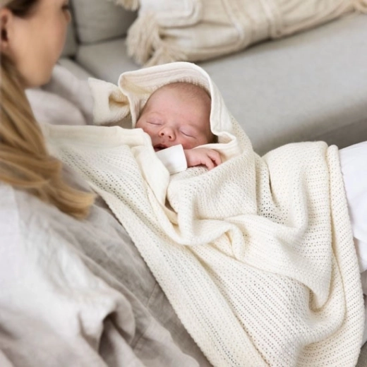 Idéale pour la poussette et le lit