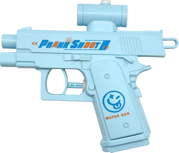 Amusement d’été avec un pistolet à eau