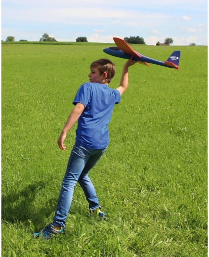 Idéal dehors – dans un pré comme sur une aire de jeux