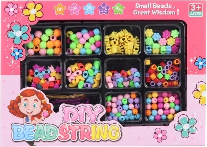 Perles en plastique dans une boîte – kit créatif pour enfiler
