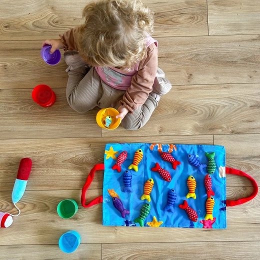 Apprendre les couleurs et compter en jouant