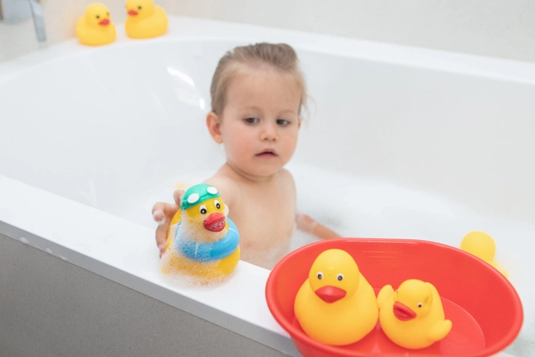 Un jeu dans la baignoire que les enfants vont adorer