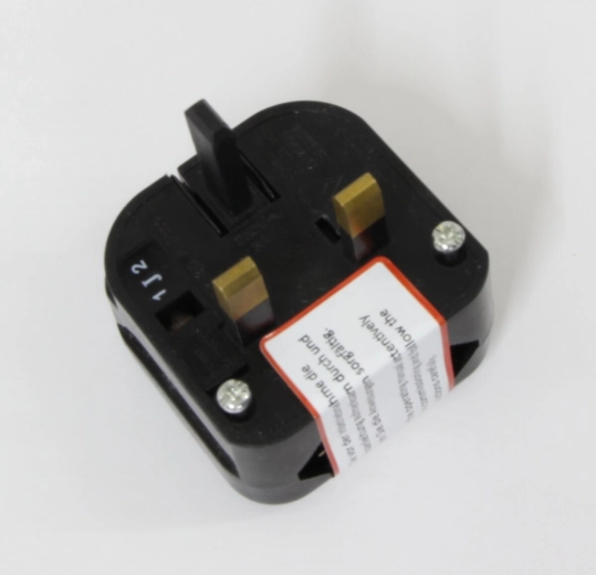 Adaptateur de prise DE vers prise GB