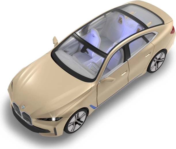 Finition fidèle du BMW i4 Concept