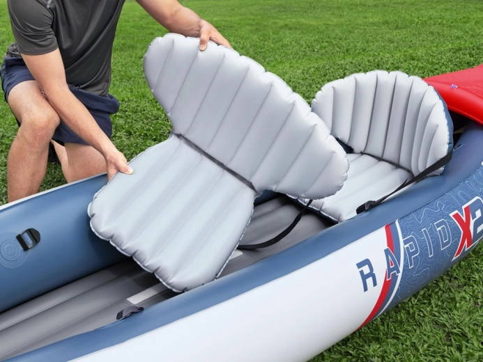 Sièges gonflables confortables avec dossiers