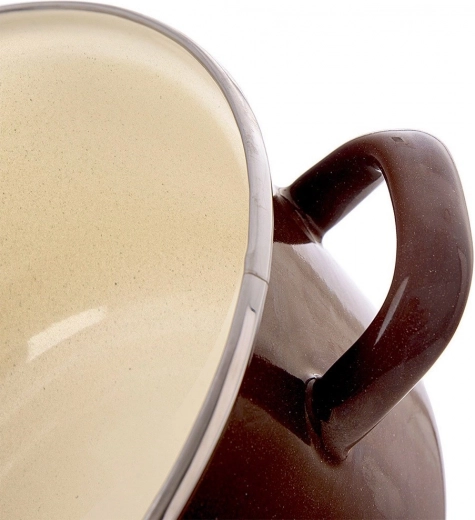 Construction solide et prise en main sûre