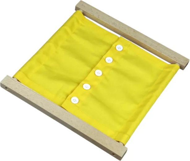 Cadre d’habillage avec petits boutons