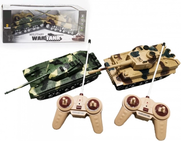 Deux chars de combat R/C télécommandés - 1 pièce