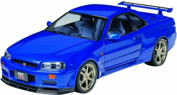 Maquette plastique de la Nissan Skyline GT‑R V