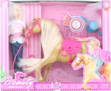 Poupée avec cheval