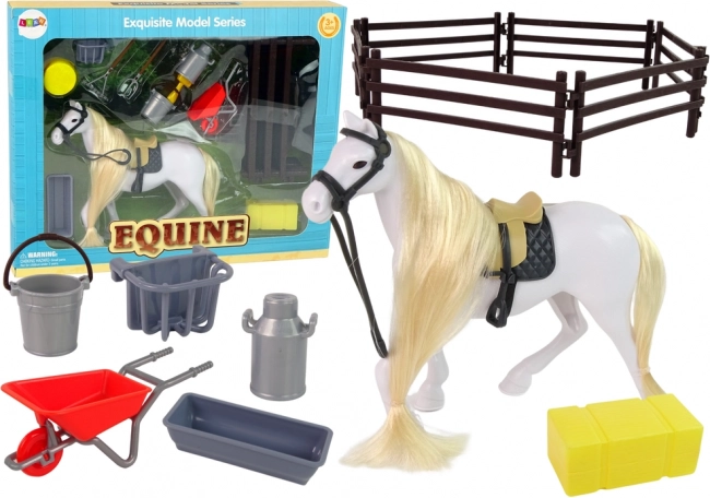Figurine de cheval avec crinière coiffable et accessoires