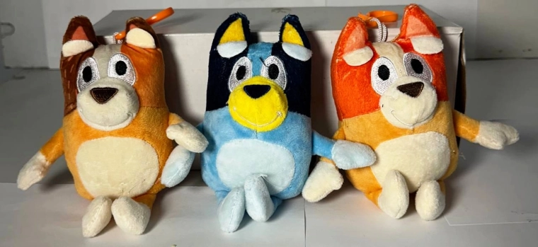 Mascotte en peluche – décoration suspendue