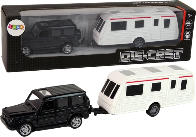 Modèle de SUV avec remorque de camping