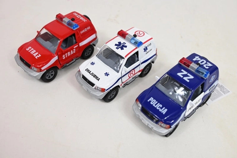 Véhicule tout-terrain de secours avec lumières et sons (police / ambulance / pompiers)