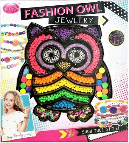 Perles colorées pour fabriquer des bracelets dans un emballage en forme de chouette