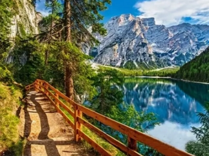 Peinture diamant – sentier le long du lac de montagne 30 × 40 cm