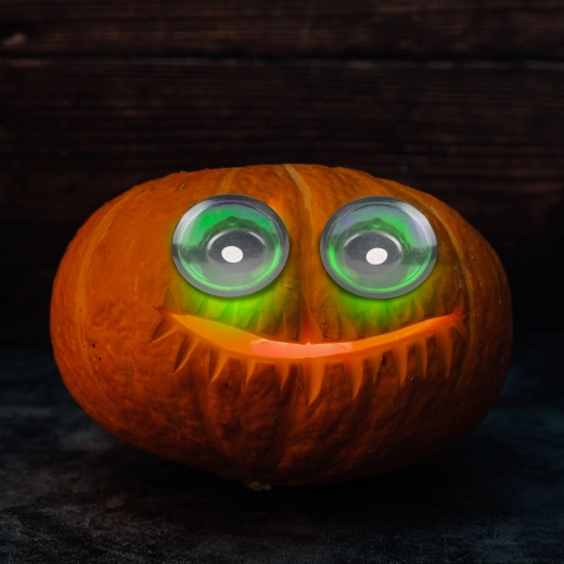 Yeux effrayants d’Halloween avec LED vertes