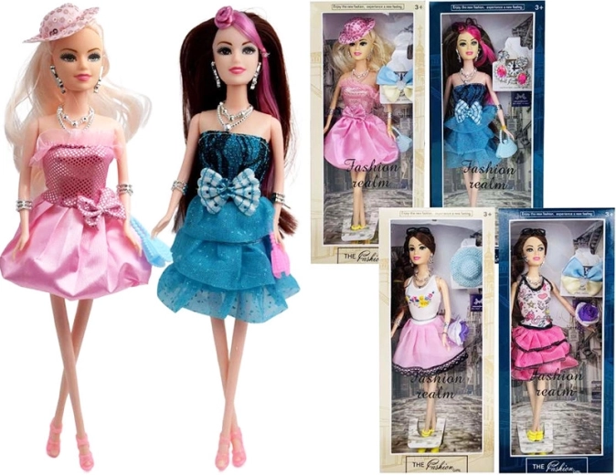 Poupée Erika poupée de mode 28 cm