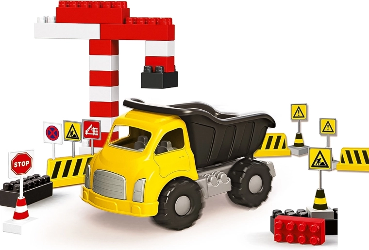 Camion avec 40 blocs
