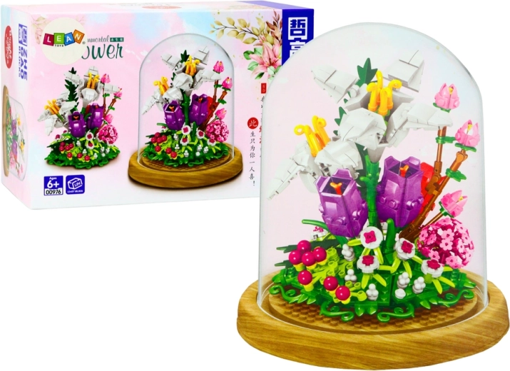 Ensemble de construction floral dans une vitrine