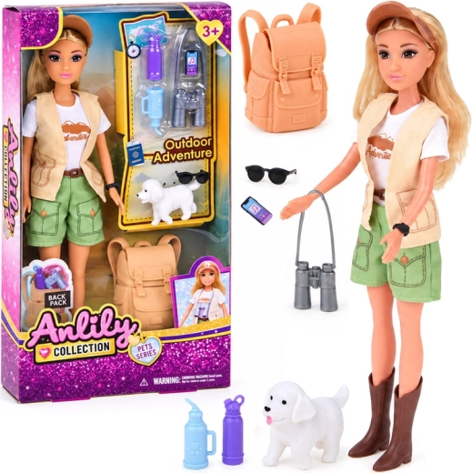 Anlily voyageuse avec chien et accessoires de randonnée
