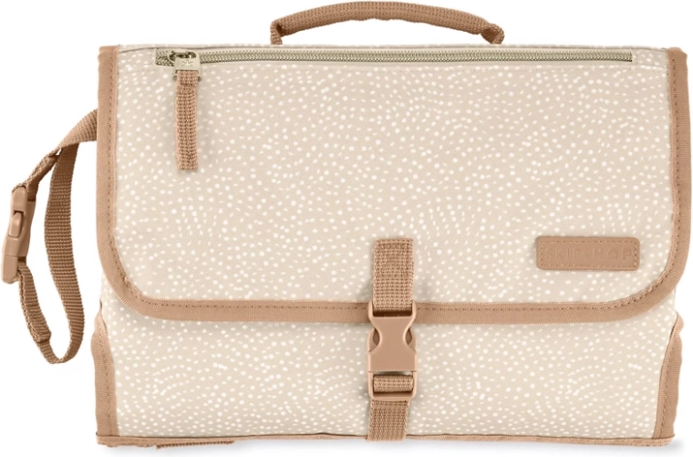 Set de change de voyage 2‑en‑1 PRONTO Beige Swirl Dot de SKIP HOP