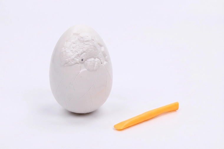 Œuf DIY Dino avec figurines à déterrer - 1 pièce