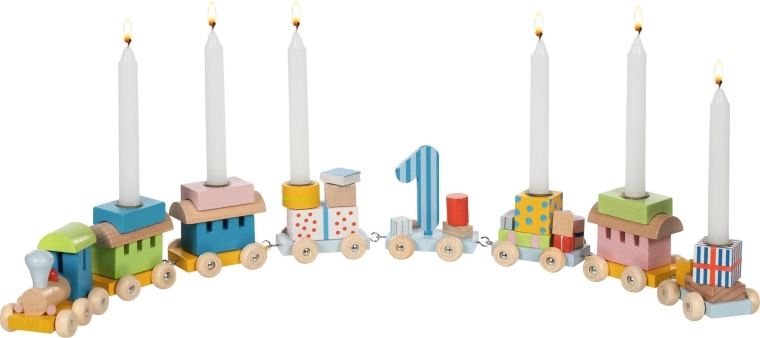 Petit train d’anniversaire avec locomotive et 7 wagons