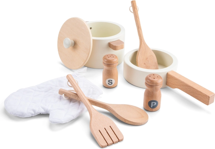 Cuisine enfant en bois blanche avec détails en rotin